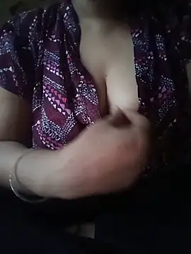 Soniya 444 online show from May 25, 1:39 pm