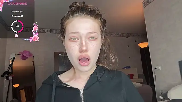 eva varnerr online show from March 14, 9:20 pm