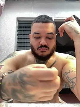 El Titan1998 online show from February 26, 12:15 pm