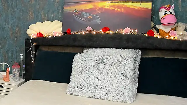 EmaLowe online show from March 16, 12:34 am