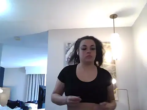 Snapshot of StephanieDaBeauty chatting on February 2, 3:07 pm StephanieDaBeauty online show from February 2, 3:07 pm