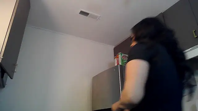 Snapshot of StephanieDaBeauty chatting on February 20, 7:47 pm StephanieDaBeauty online show from February 20, 7:47 pm