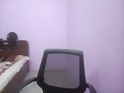 Snapshot of IamRentedBoybfriend chatting on December 23, 2:31 am IamRentedBoybfriend online show from December 23, 2:31 am