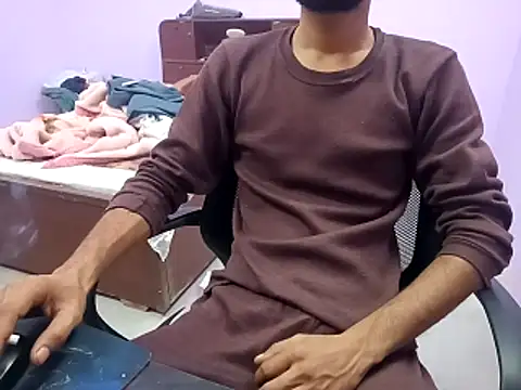 Snapshot of IamRentedBoybfriend chatting on January 17, 2:38 am IamRentedBoybfriend online show from January 17, 2:38 am