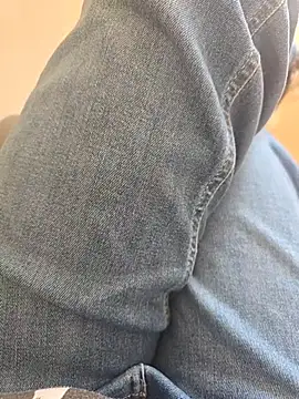 lizzzziee online show from October 13, 11:10 am