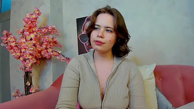 EricaElliott online show from February 4, 1:38 pm