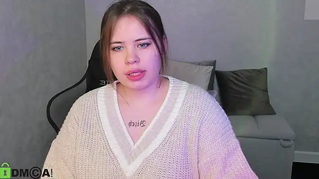 EricaElliott online show from December 3, 9:51 am