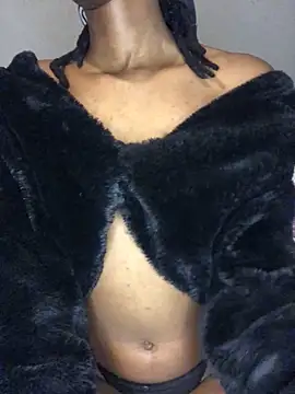 xxSexyTalia28 online show from April 14, 6:36 pm