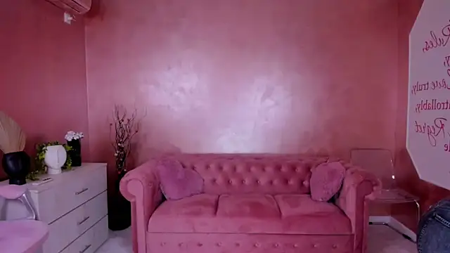 evanew  online show from February 24, 6:04 pm