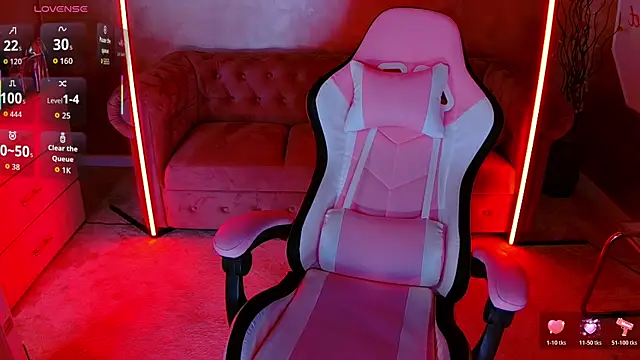 evanew  online show from December 16, 4:45 pm