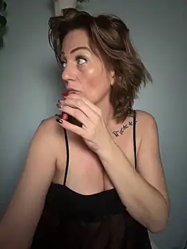 AlessasRoom online show from October 10, 7:40 am