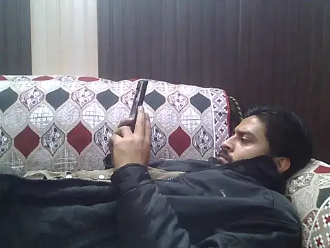 Snapshot of indihotguy chatting on November 11, 2:39 pm indihotguy online show from November 11, 2:39 pm