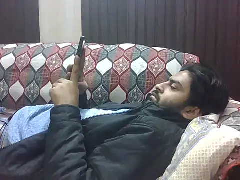 Snapshot of indihotguy chatting on December 3, 12:58 pm indihotguy online show from December 3, 12:58 pm