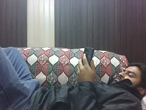 Snapshot of indihotguy chatting on December 4, 12:36 pm indihotguy online show from December 4, 12:36 pm