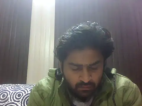 Snapshot of indihotguy chatting on December 22, 11:51 am indihotguy online show from December 22, 11:51 am