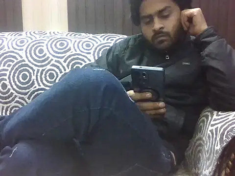 Snapshot of indihotguy chatting on January 15, 12:26 am indihotguy online show from January 15, 12:26 am