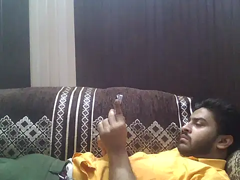 Snapshot of indihotguy chatting on April 1, 9:10 am indihotguy online show from April 1, 9:10 am