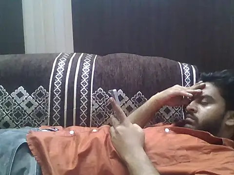 Snapshot of indihotguy chatting on April 4, 3:20 pm indihotguy online show from April 4, 3:20 pm