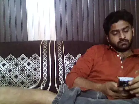 Snapshot of indihotguy chatting on April 6, 9:10 am indihotguy online show from April 6, 9:10 am