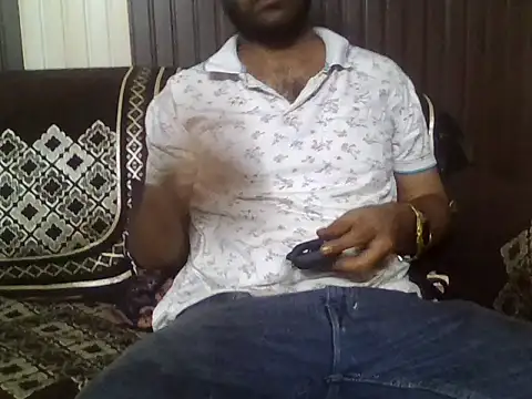 Snapshot of indihotguy chatting on April 30, 2:12 pm indihotguy online show from April 30, 2:12 pm