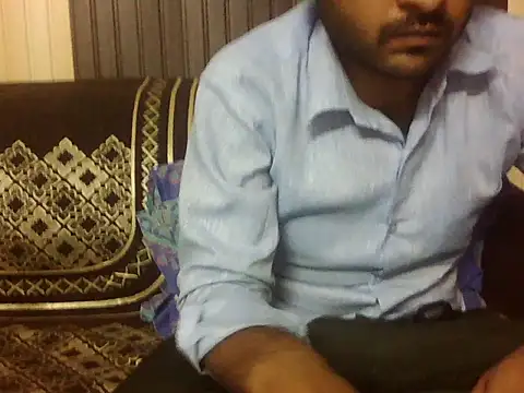 Snapshot of indihotguy chatting on May 11, 4:15 pm indihotguy online show from May 11, 4:15 pm