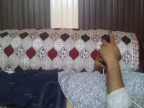 Snapshot of indihotguy chatting on May 20, 2:34 pm indihotguy online show from May 20, 2:34 pm