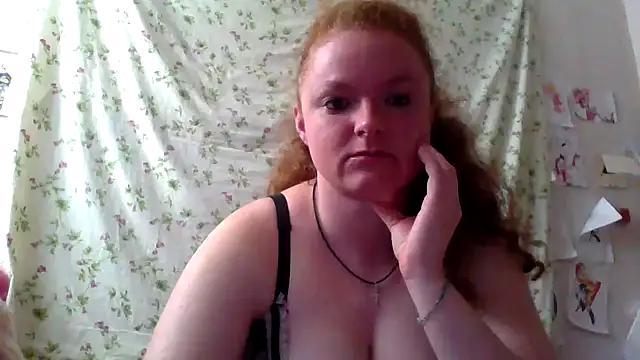 Rae Jeannie online show from May 6, 6:41 am