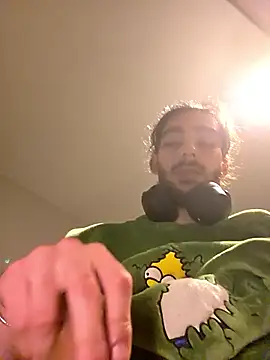 Levi Latino online show from March 4, 1:44 am