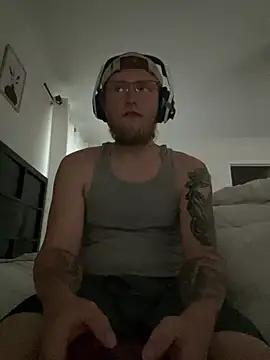 Snapshot of tcadle1824 chatting on March 22, 11:19 pm tcadle1824 online show from March 22, 11:19 pm