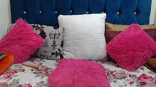 SexyLadyBoosxx online show from February 8, 1:36 pm