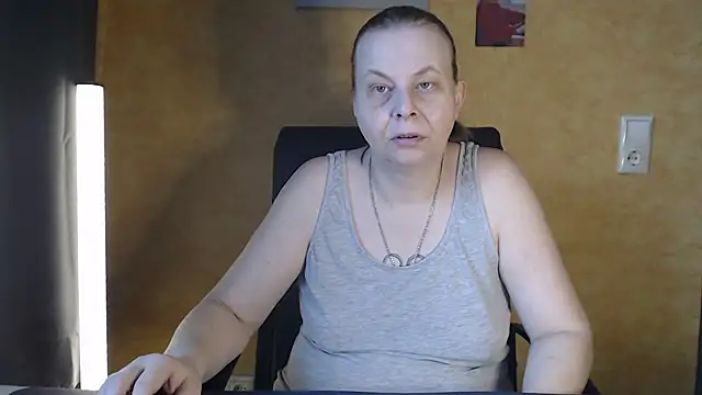 Sweet Phoenix online show from October 4, 7:17 am