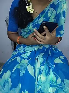 lovelygirl4567 online show from June 11, 5:22 pm