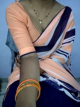 lovelygirl4567 online show from June 12, 5:56 pm