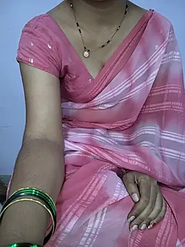 lovelygirl4567 online show from July 2, 3:29 pm
