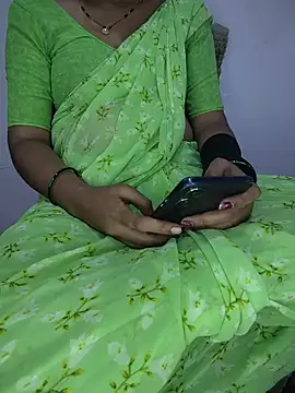 lovelygirl4567 online show from July 19, 3:16 pm