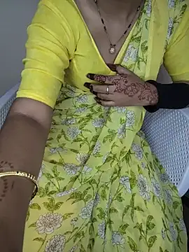 lovelygirl4567 online show from July 29, 3:54 pm