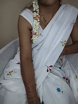 lovelygirl4567 online show from July 31, 4:50 pm