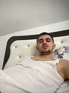 Snapshot of Demonpull69 chatting on February 25, 10:25 am Demonpull69 online show from February 25, 10:25 am