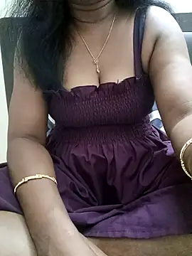 Snapshot of Tamil_Vishalini chatting on May 3, 5:08 pm Tamil Vishalini online show from May 3, 5:08 pm