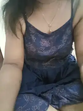 Snapshot of Tamil_Vishalini chatting on May 24, 3:06 pm Tamil Vishalini online show from May 24, 3:06 pm