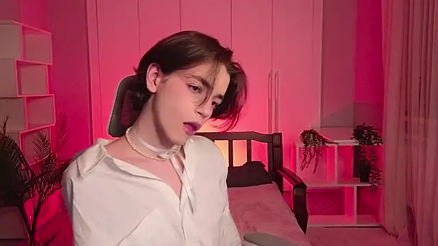 b0y fantasy online show from February 2, 6:10 pm