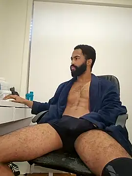 Snapshot of kevi_cocks chatting on December 18, 12:11 pm kevi cocks online show from December 18, 12:11 pm