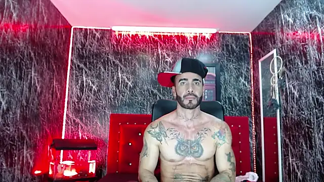 Lancelot Benwick online show from January 31, 8:22 am