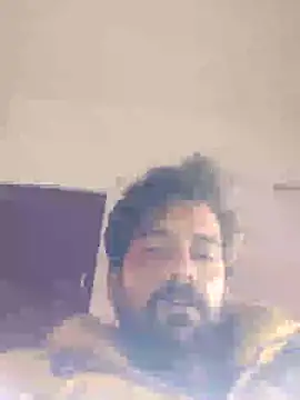 Snapshot of MAGNETICDADDY8 chatting on January 14, 10:43 am MAGNETICDADDY8 online show from January 14, 10:43 am