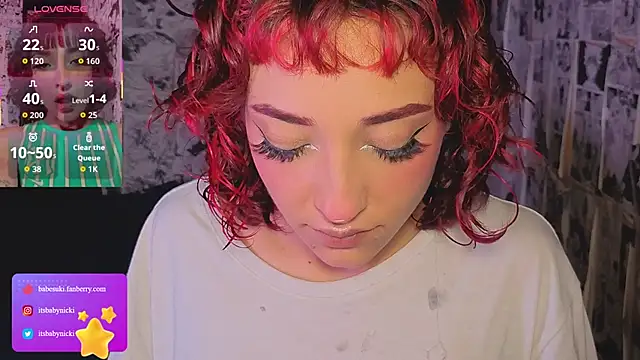 NickiYoung online show from May 27, 2:03 pm