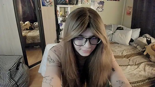 Snapshot of alexiamaleax chatting on May 11, 2:39 am alexiamaleax online show from May 11, 2:39 am