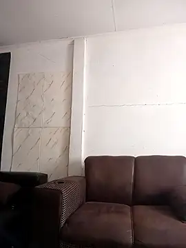 dadyd01 online show from April 30, 10:32 am