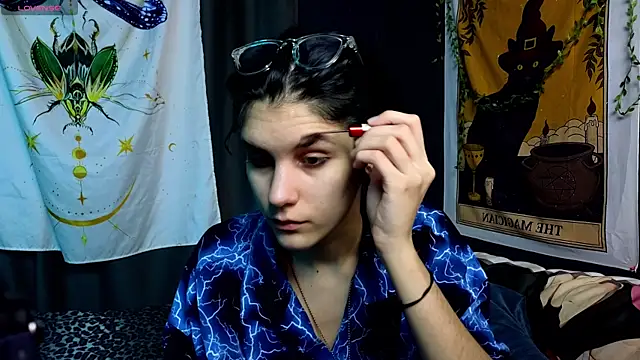 Hyeon Jin online show from January 17, 8:44 pm