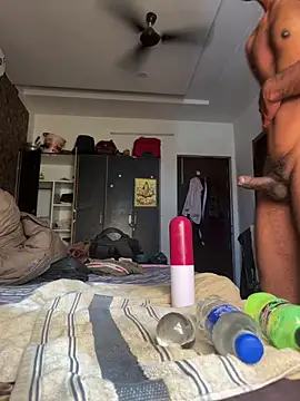 Snapshot of bottomssr chatting on March 5, 4:41 am bottomssr online show from March 5, 4:41 am