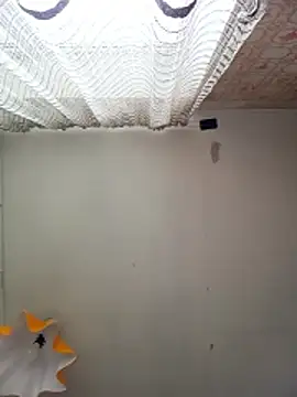 Lauren Amabel online show from December 20, 8:54 am